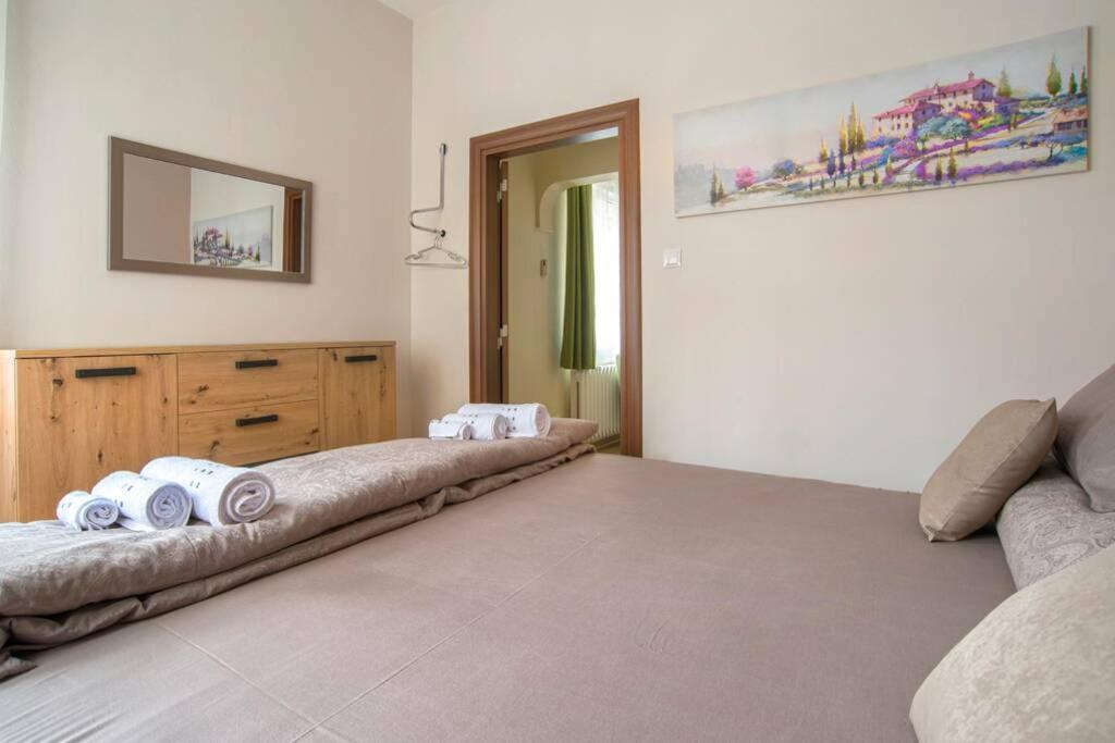 Elegant & Stylish 2 Bedroom Top Central Apartment Sofia Buitenkant foto