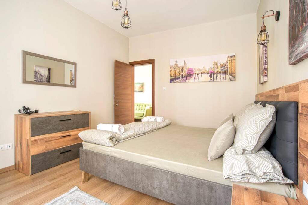 Elegant & Stylish 2 Bedroom Top Central Apartment Sofia Buitenkant foto